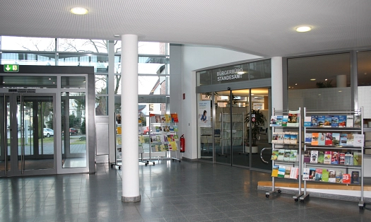 Foyer im Rathaus, Blick auf das Bürgerbüro&nbsp;&copy;&nbsp;Stadt Osterholz-Scharmbeck
